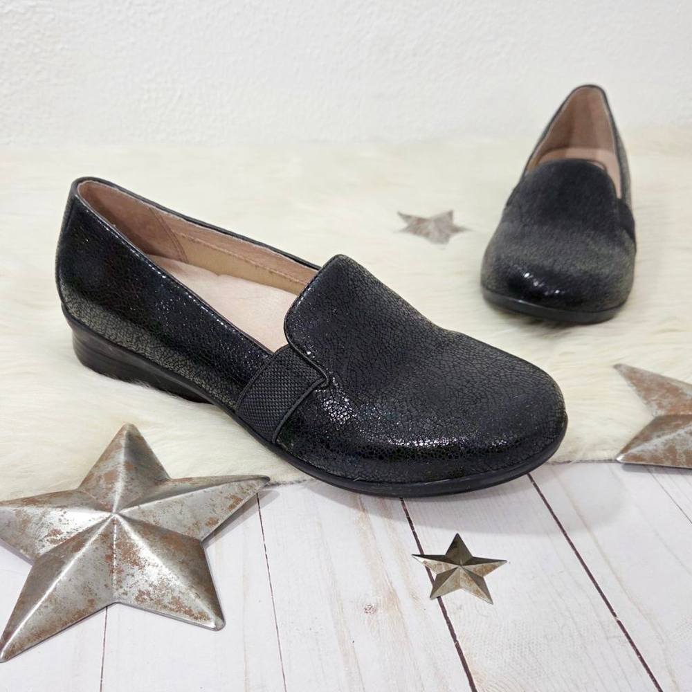 Dansko Addy loafer slip ons black crackle metallic suede women's size 40 comfort